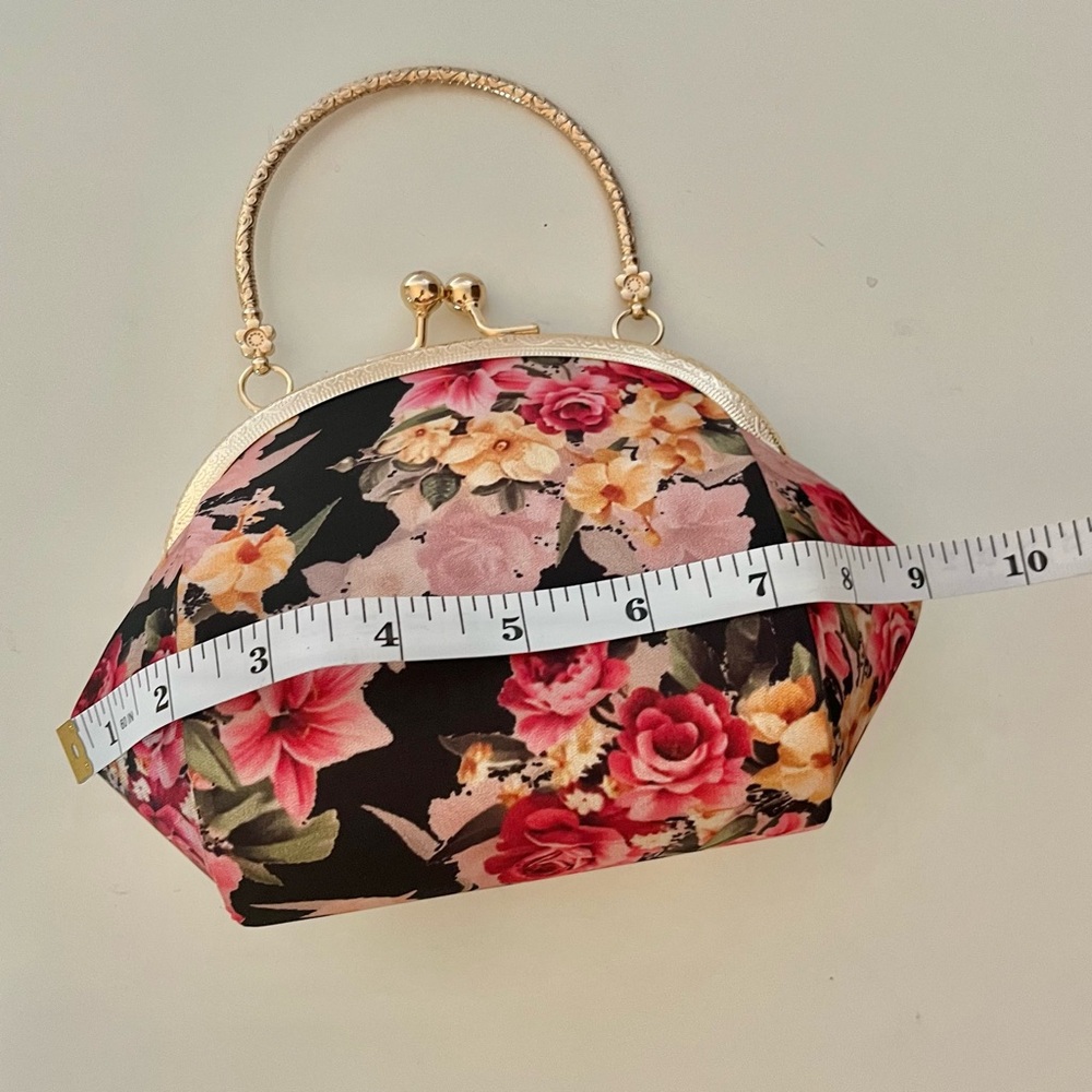 Floral Kiss Lock Clutch Gold Hoop Handle Purse - Picture 11 of 14